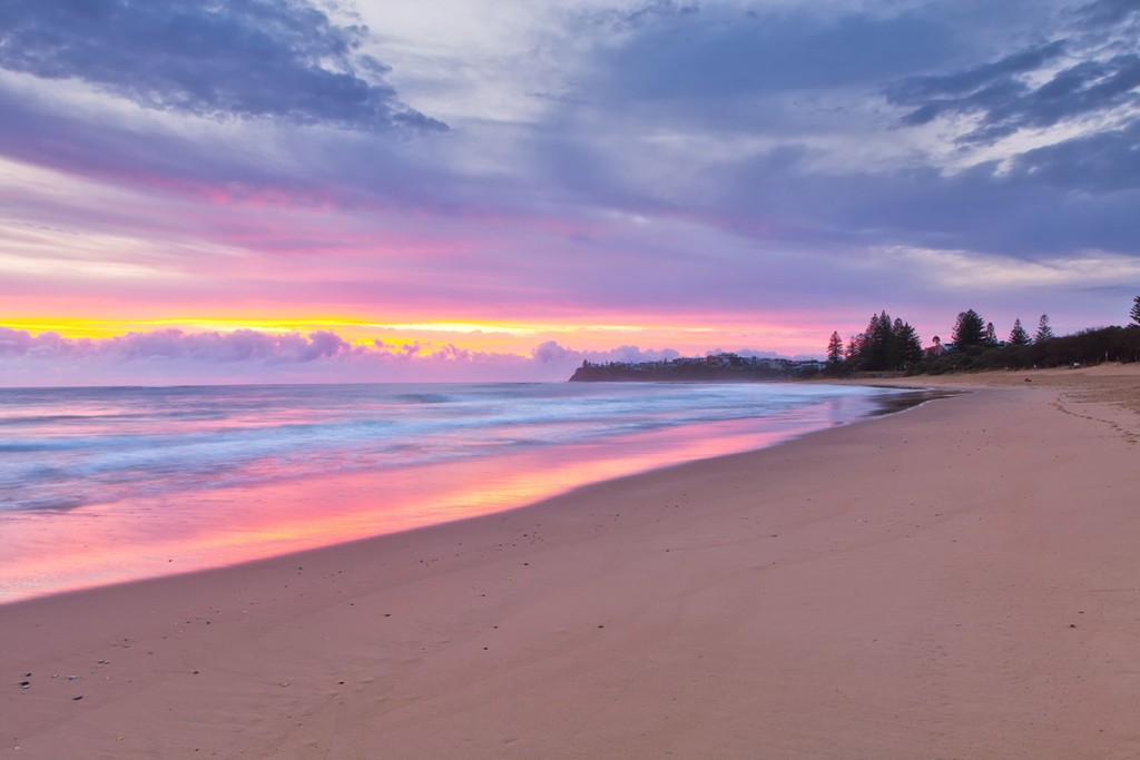 Dicky,Beach,Sunrise,In,Caloundra,On,The,Sunshine,Coast,,Australia