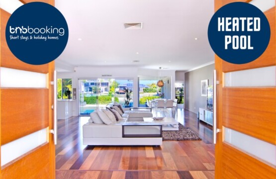 Luxury Gold Coast rental Property with Heated Pool