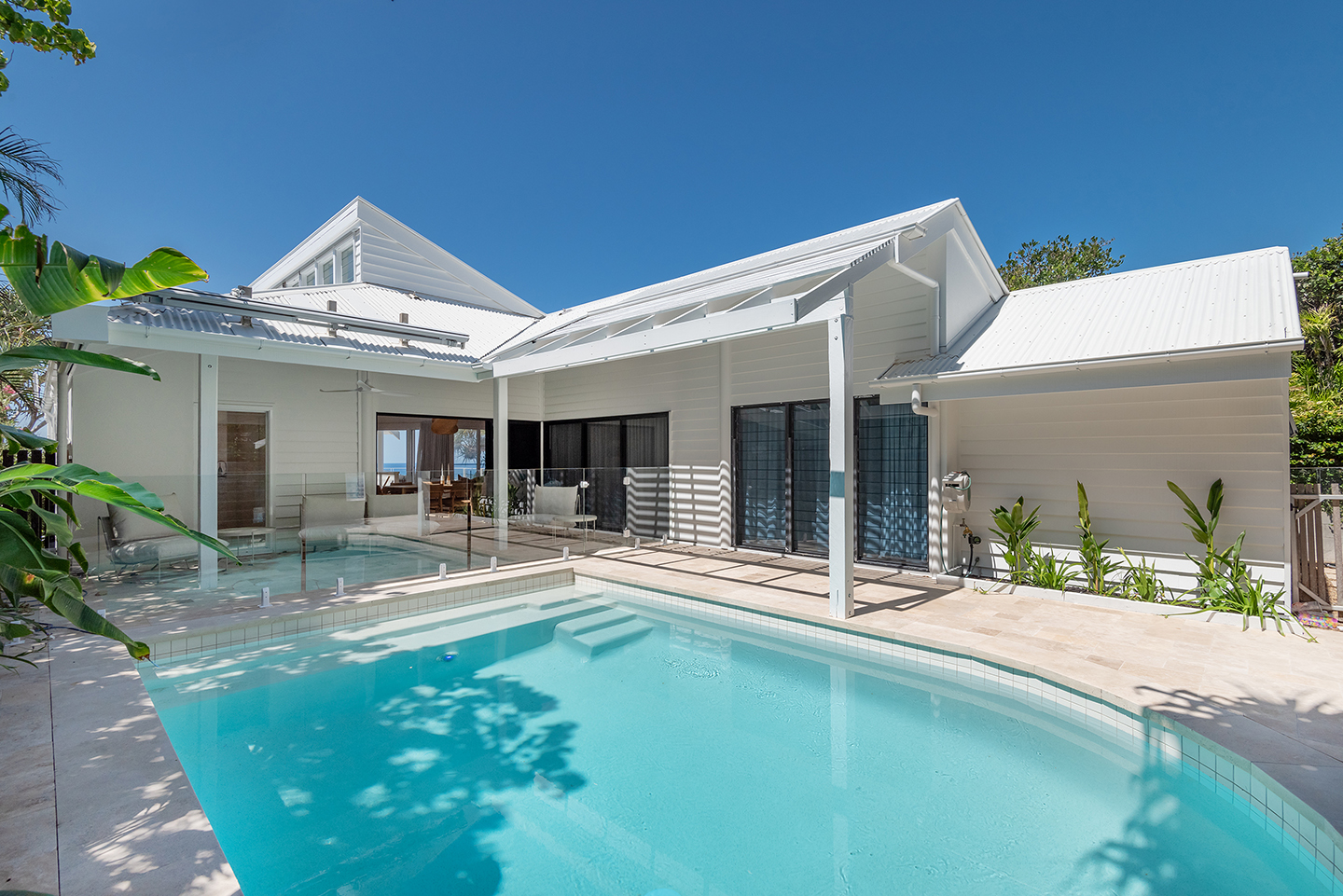 Sunshine Coast holiday accommodation swimming pool