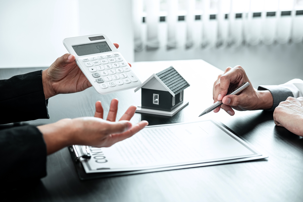 Tips for Choosing the Right Pricing Strategy for Your Holiday Rental in Gold Coast