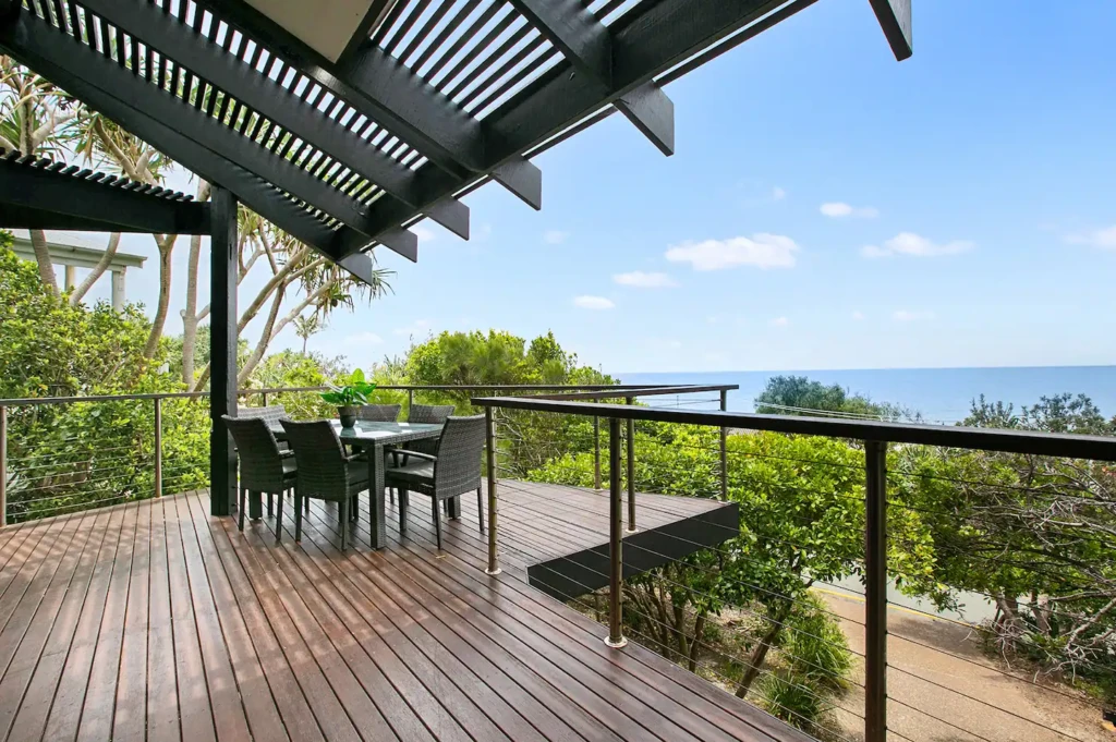 Seaviews at Sunshine beach, 4bd, Pool