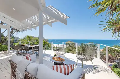Noosa Heads: Luxury Beachfront Rentals